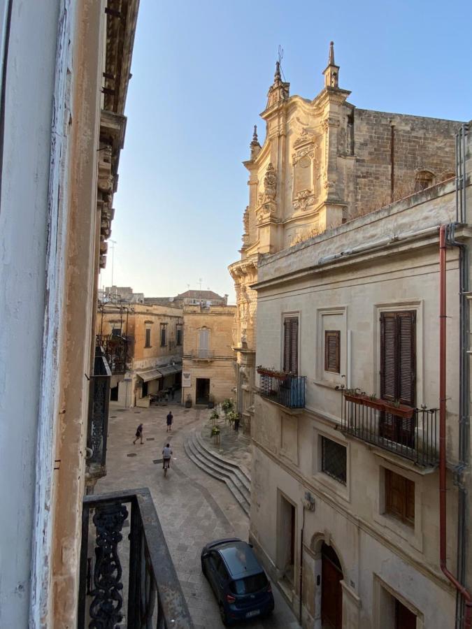 Palazzo Rossi Apartment เลชเช ภายนอก รูปภาพ