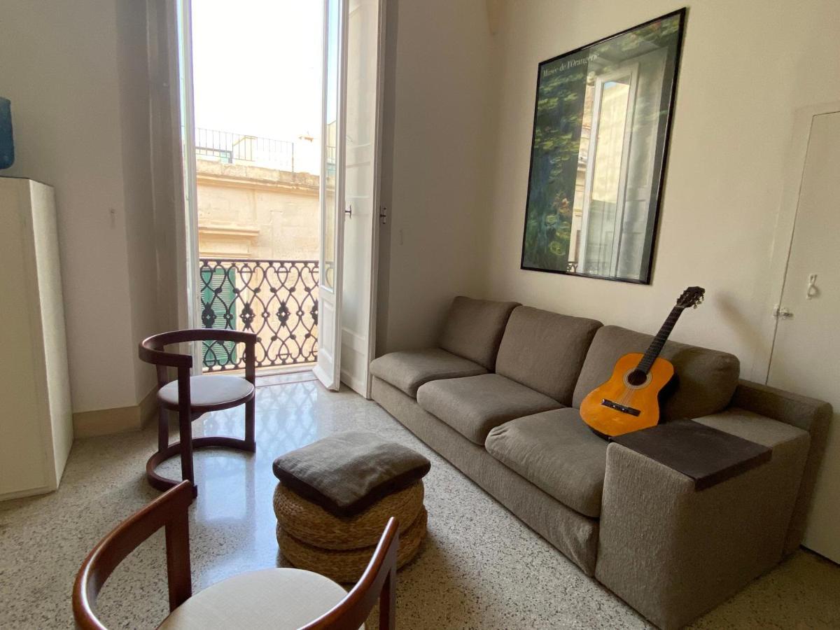 Palazzo Rossi Apartment เลชเช ภายนอก รูปภาพ